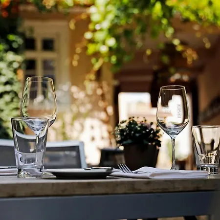 Weinreich, Gaestezimmer & Weinstube 弗赖因斯海姆