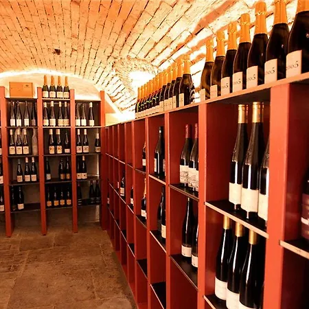 Kro Weinreich, Gaestezimmer & Weinstube