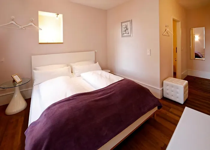 Weinreich, Gaestezimmer & Weinstube * Freinsheim