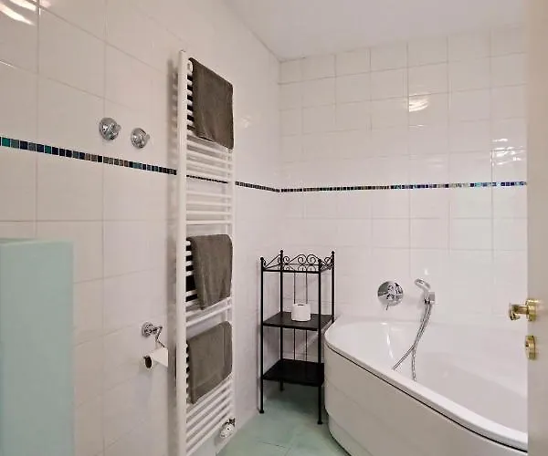 Weinreich, Gaestezimmer & Weinstube