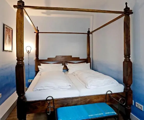 Weinreich, Gaestezimmer & Weinstube 宾馆 弗赖因斯海姆